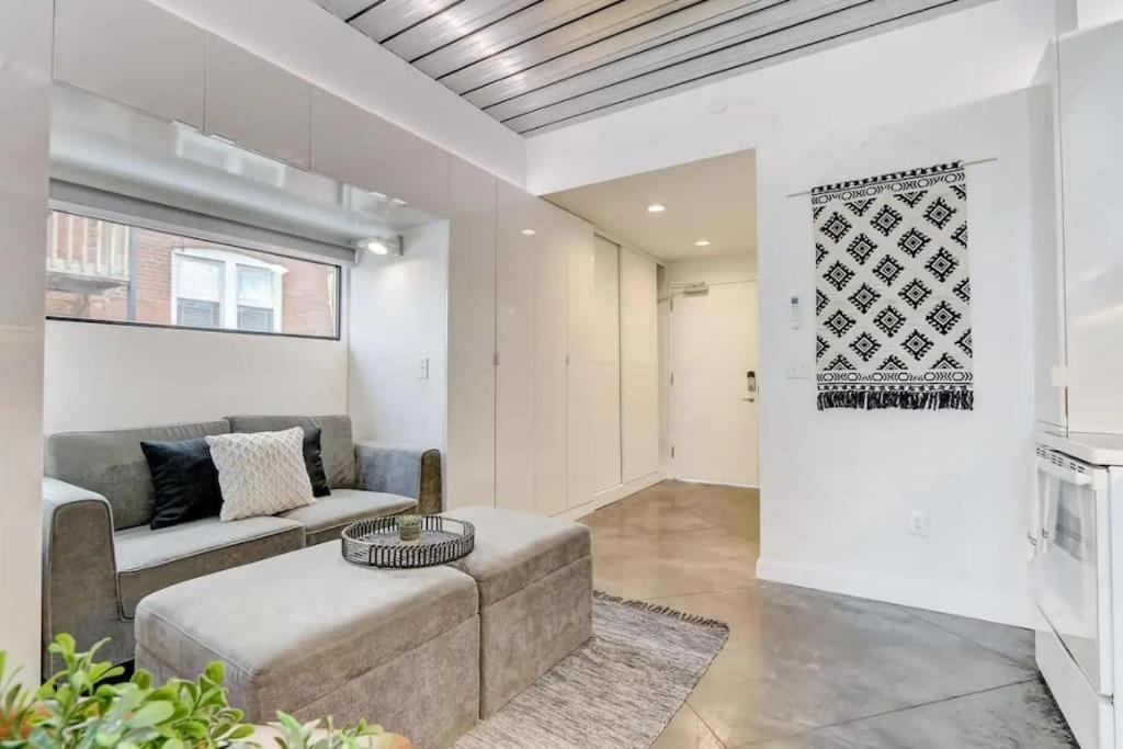 Kcm Mikros Smart Apartments 7 Кливланд Екстериор снимка